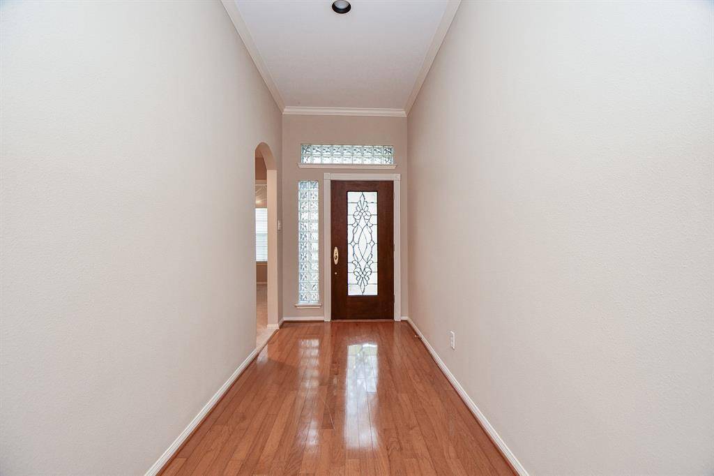Houston, TX 77040,15 Parkway PL