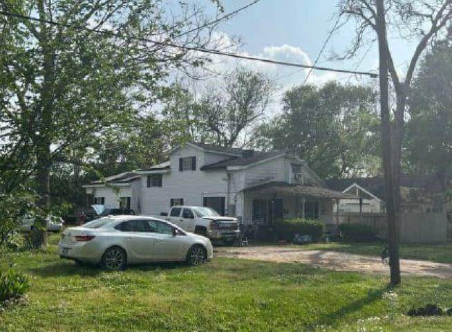 Alvin, TX 77511,222 E Southland AVE