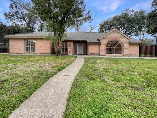 4327 Lemon Tree LN, Houston, TX 77088