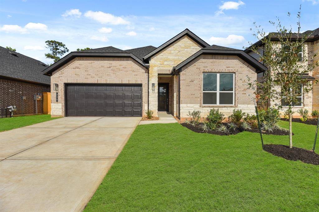 330 Springfield Terrace Drive,  Conroe,  TX 77304