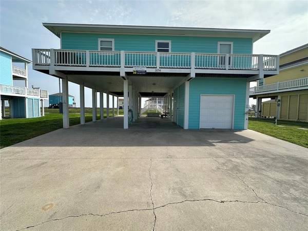 3174 Sea Castle DR,  Crystal Beach,  TX 77650