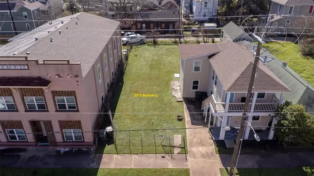 2613 Avenue L, Galveston, TX 77550