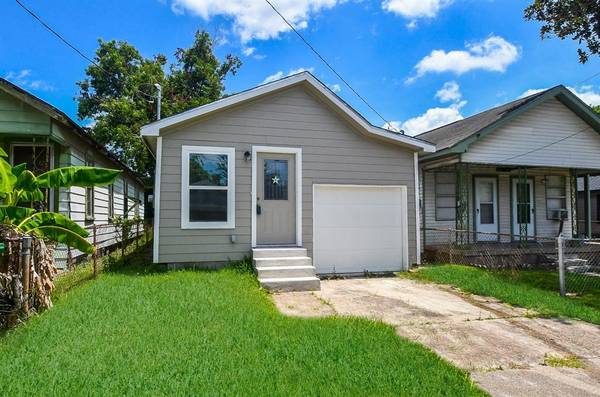 7933 Avenue F, Houston, TX 77012