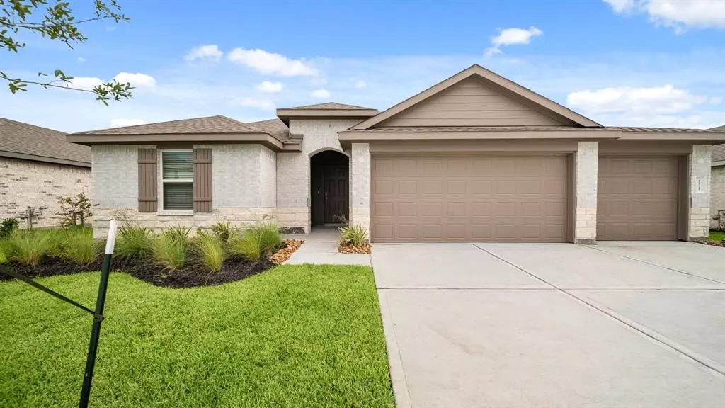 321 Blanco LN, Dayton, TX 77535