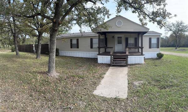 54 Wood Farm RD, Huntsville, TX 77320