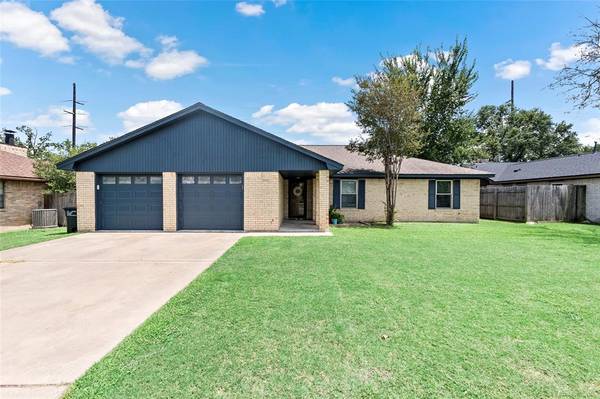 2512 Sumter DR, College Station, TX 77845