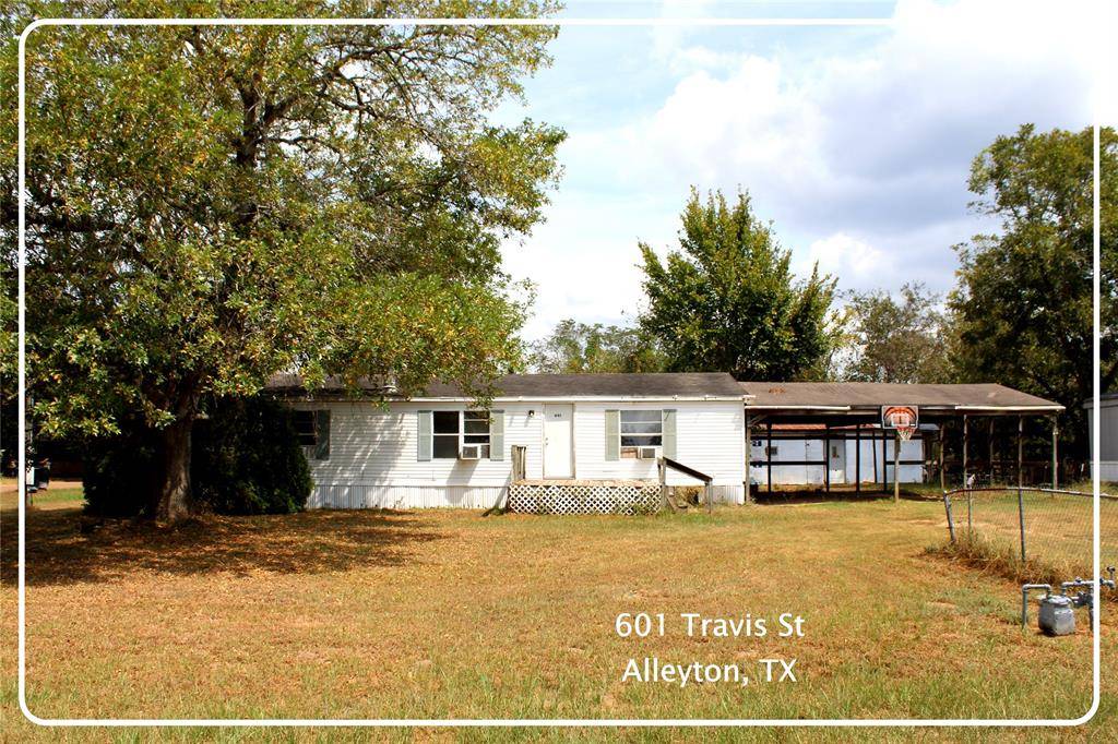 601 Travis ST, Alleyton, TX 78935