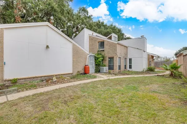 Houston, TX 77036,9610 Tarragon LN