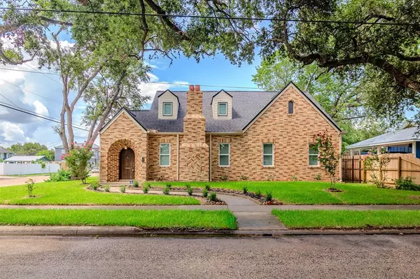 407 E Santa Rosa ST, Victoria, TX 77901