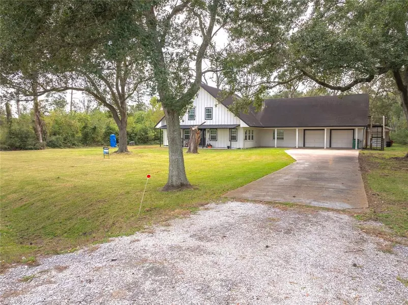 422 Fm 2917 RD, Alvin, TX 77511