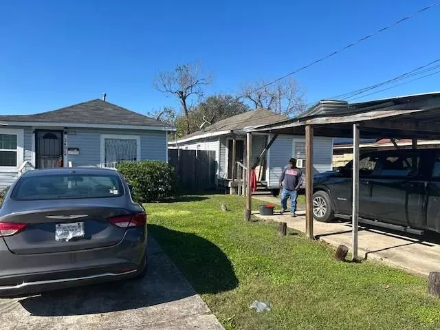 2401 Abernathy ST, Houston, TX 77026