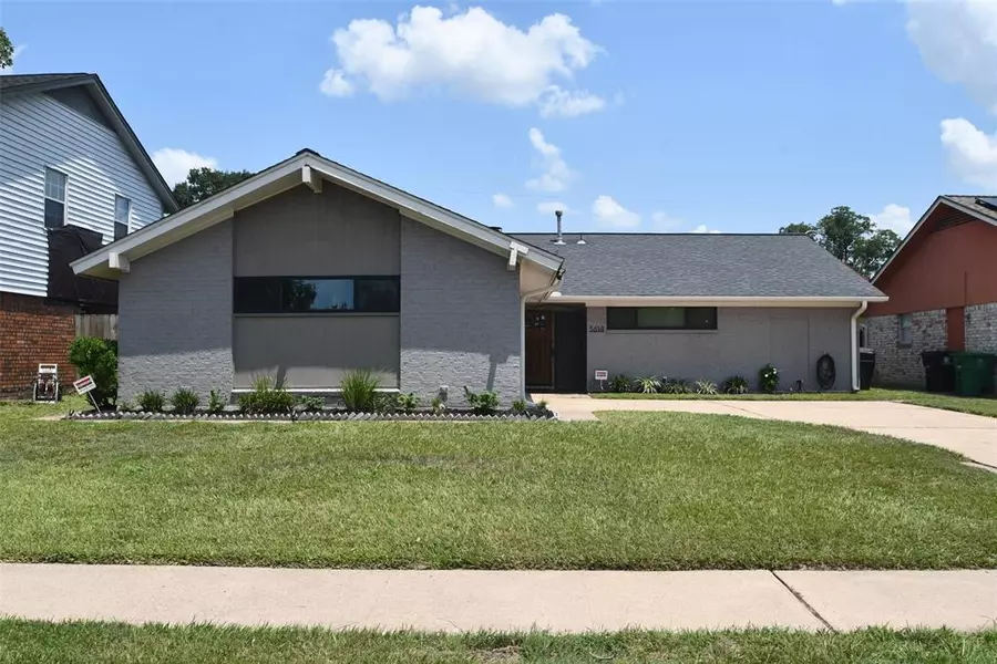 5614 Viking DR, Houston, TX 77092