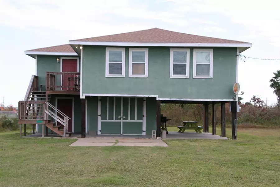 984 S Monkhouse DR, Crystal Beach, TX 77650