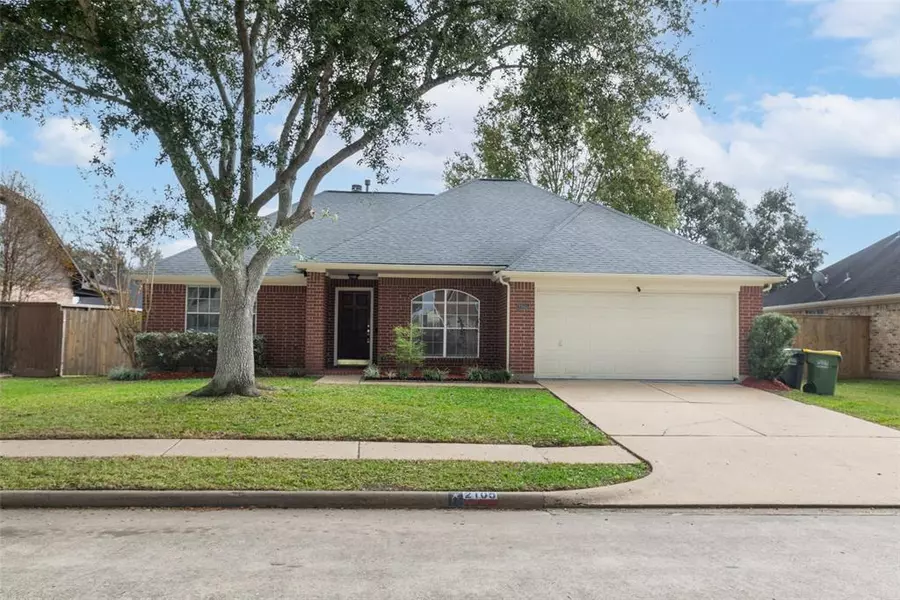 2105 Tower Bridge RD, Pearland, TX 77581