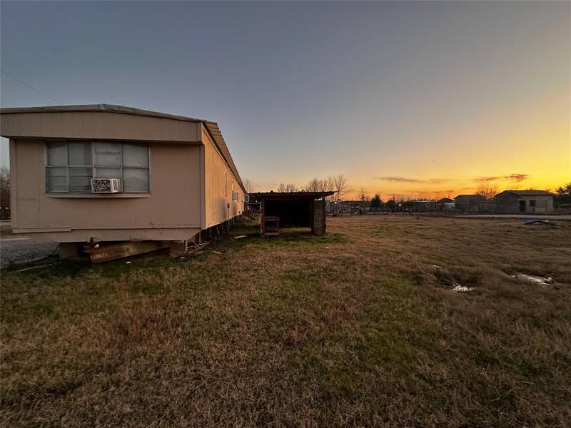 40 county road 3557, Cleveland, TX 77327