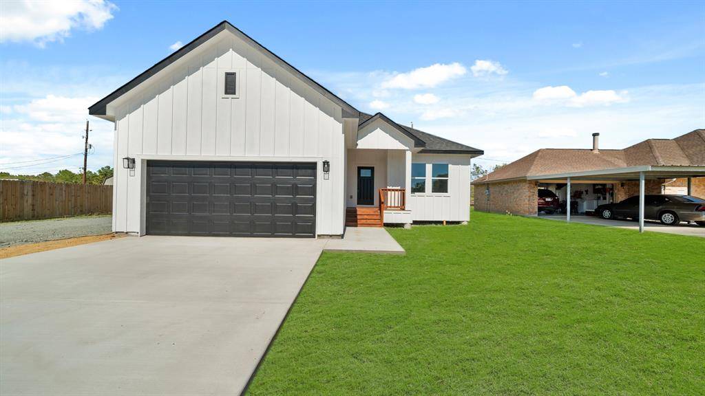 1321 Alpha, Crosby, TX 77532