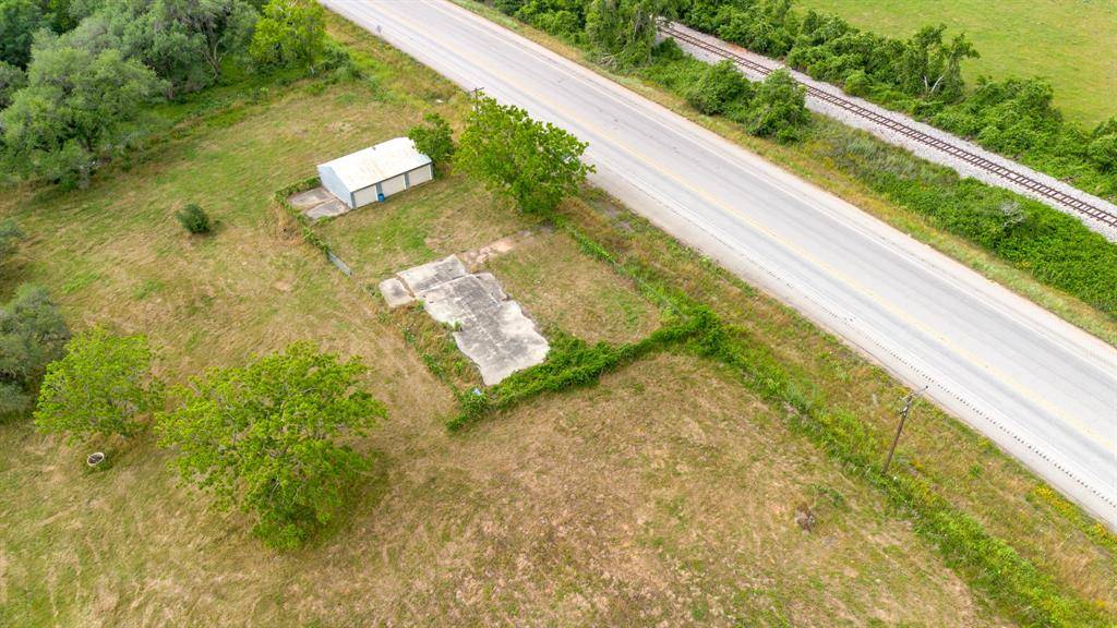 Alleyton, TX 78935,4882 E US Highway 90A