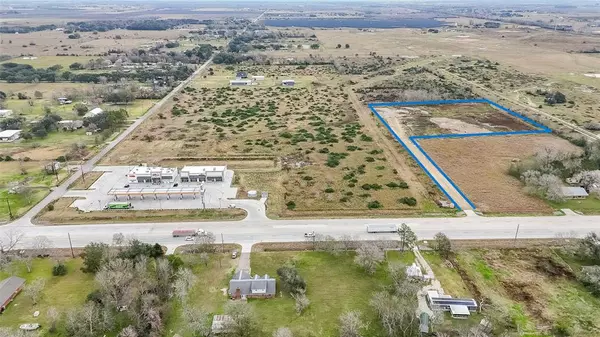 17707 Highway 36, Needville, TX 77461