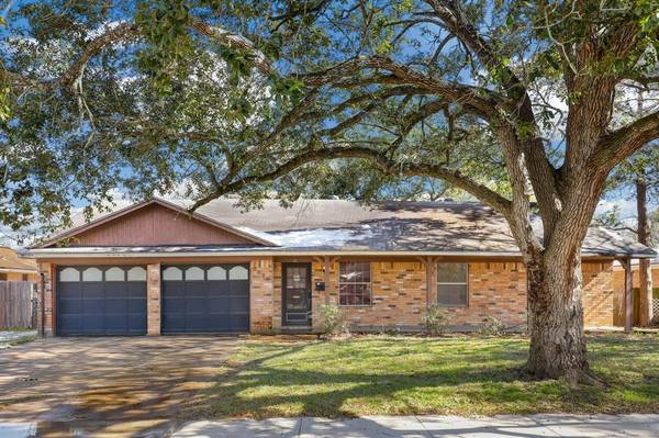 2027 West ST, Rosenberg, TX 77471