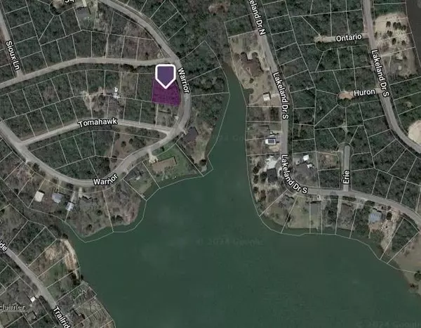 00 Country PL, Hilltop Lakes, TX 77871