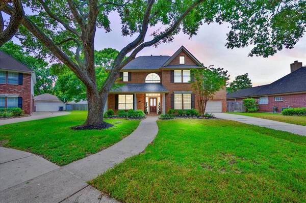 3207 Richland DR,  Sugar Land,  TX 77478