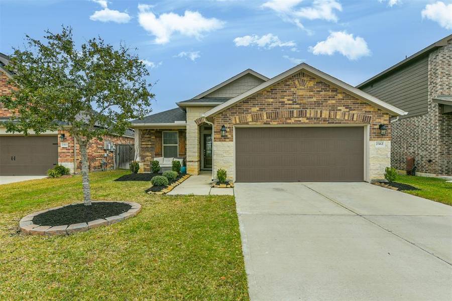 2362 Jason Crest LN, La Porte, TX 77571