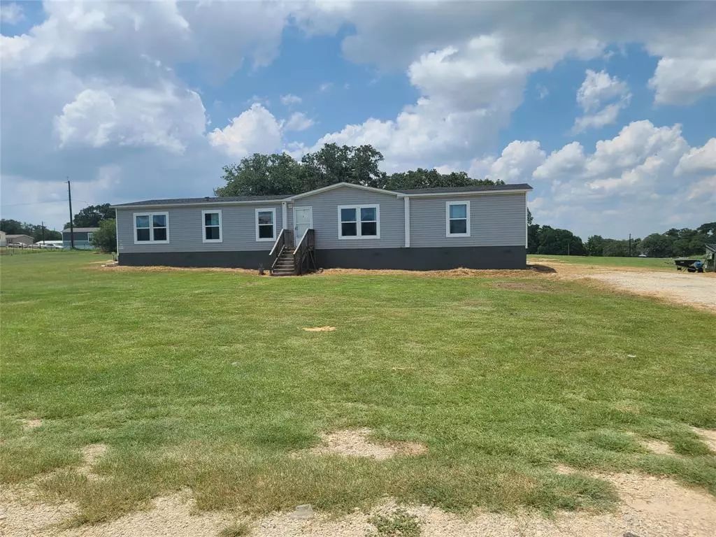 Gonzales, TX 78629,76 County Road 236a