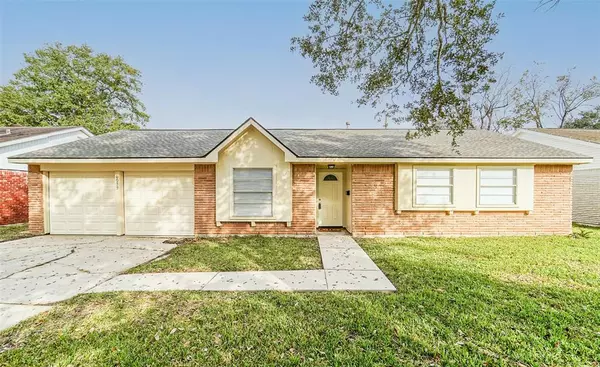 6022 Dellfern DR, Houston, TX 77035