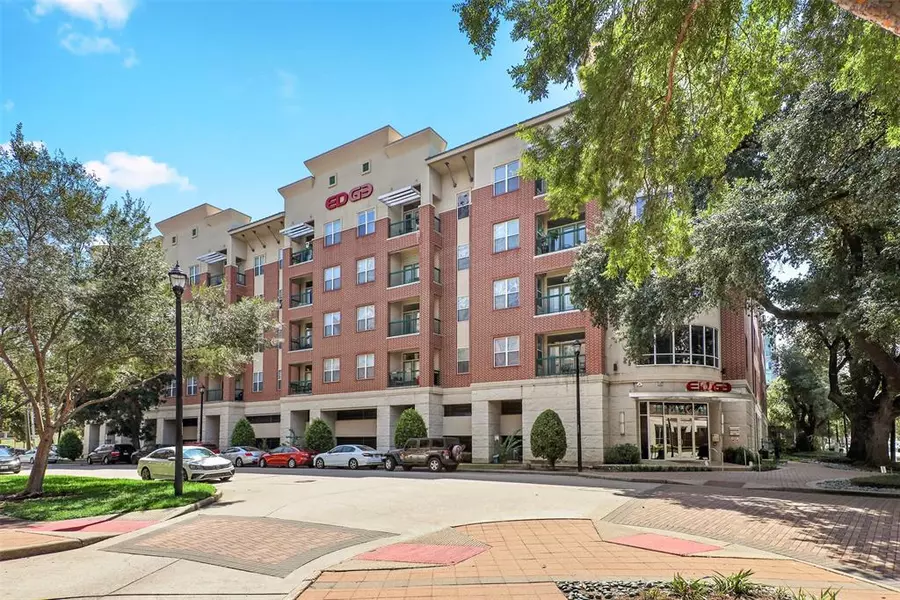 300 St Joseph Pkwy #424, Houston, TX 77002