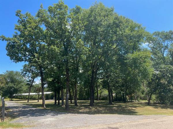 300 CR 478, Centerville, TX 75833