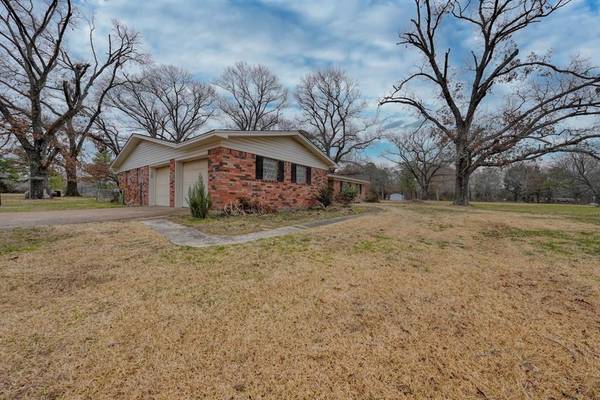 Hawkins, TX 75765,156 County Road 3484