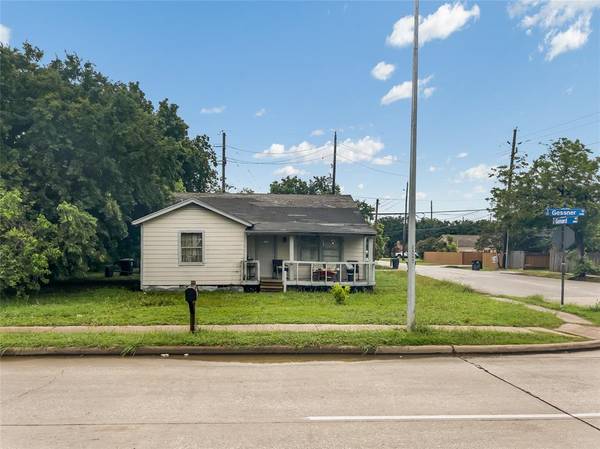 5402 Gessner RD,  Houston,  TX 77041