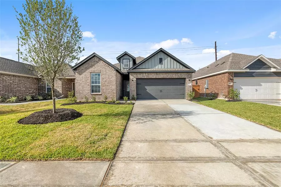 2514 Green Jasper DR, Iowa Colony, TX 77583