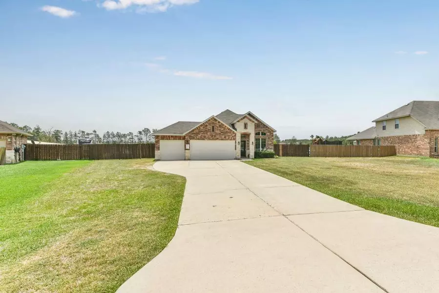 9271 Silver Back TRL, Conroe, TX 77303