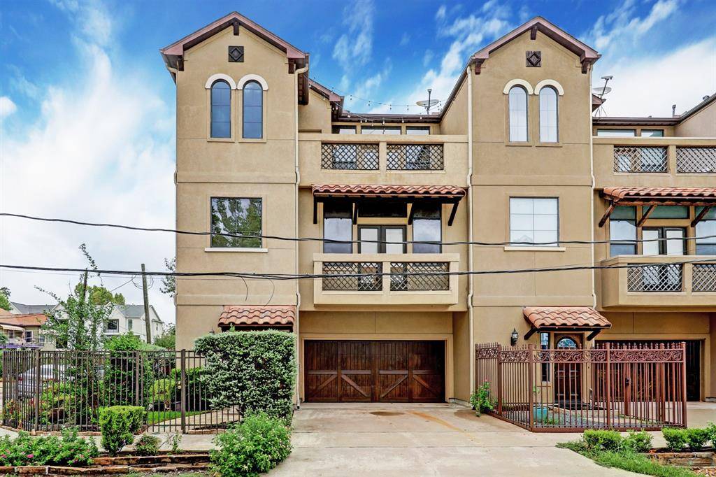 4118 Blossom ST,  Houston,  TX 77007