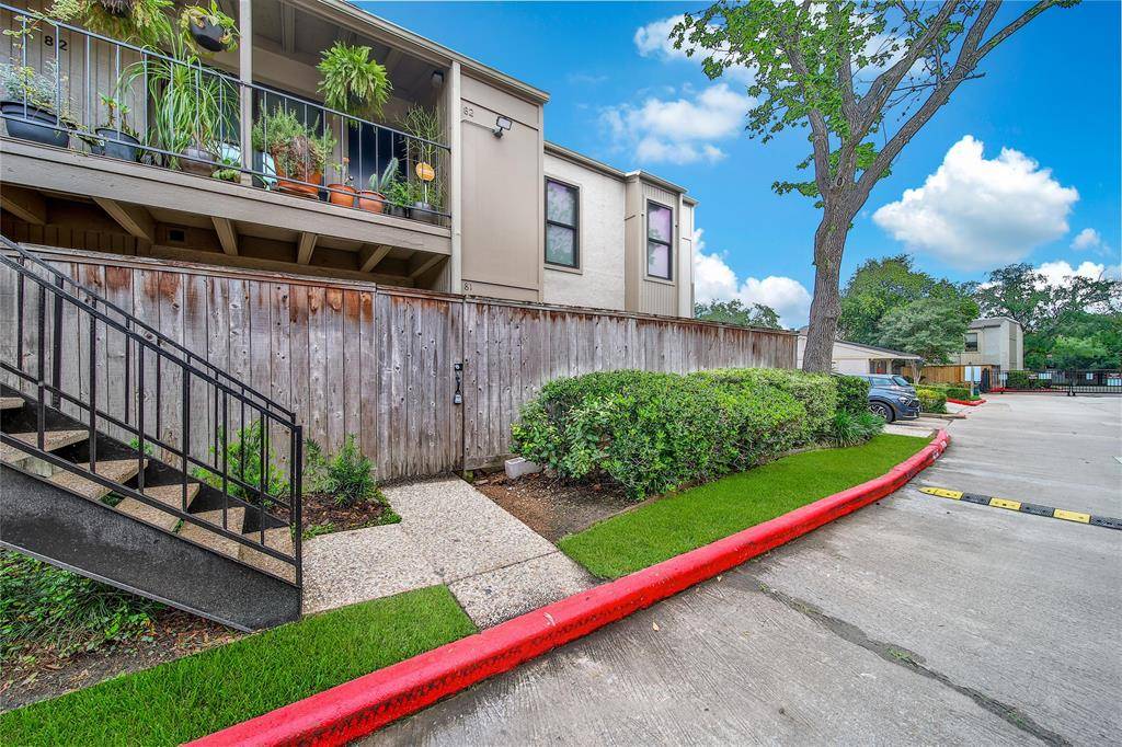 Houston, TX 77057,5711 Sugar Hill DR #81