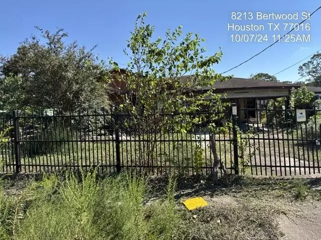 Houston, TX 77016,8218 Bertwood ST