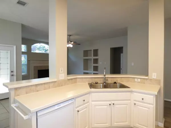 Houston, TX 77040,8427 Shadow Gate CT