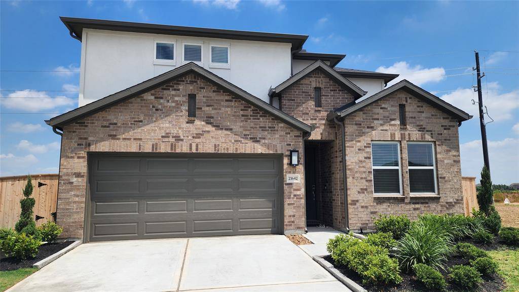 21642 CORONADO GREEN DR, Cypress, TX 77433