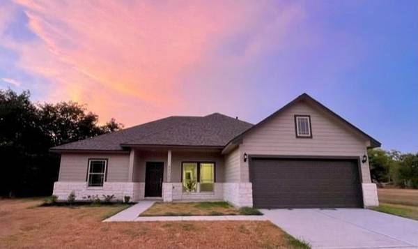 267 Mossy Meadow DR, West Columbia, TX 77486