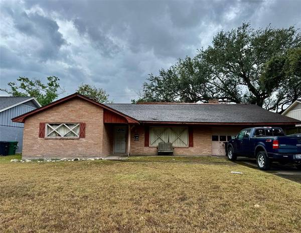 10511 Londonderry DR, Houston, TX 77043