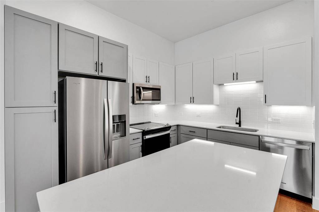 Garland, TX 75040,1553-212 Bernard ST