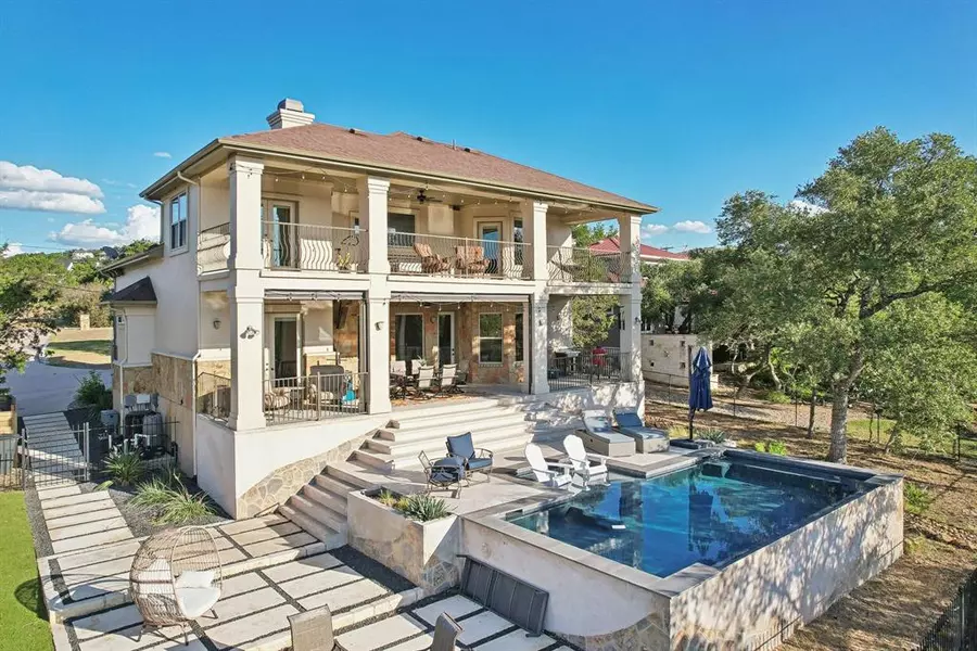 22000 Briarcliff DR, Spicewood, TX 78669