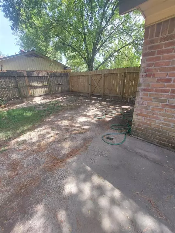 Houston, TX 77015,13847 Lantern LN