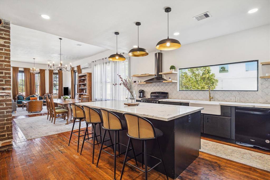 1920 Fulton ST, Houston, TX 77009
