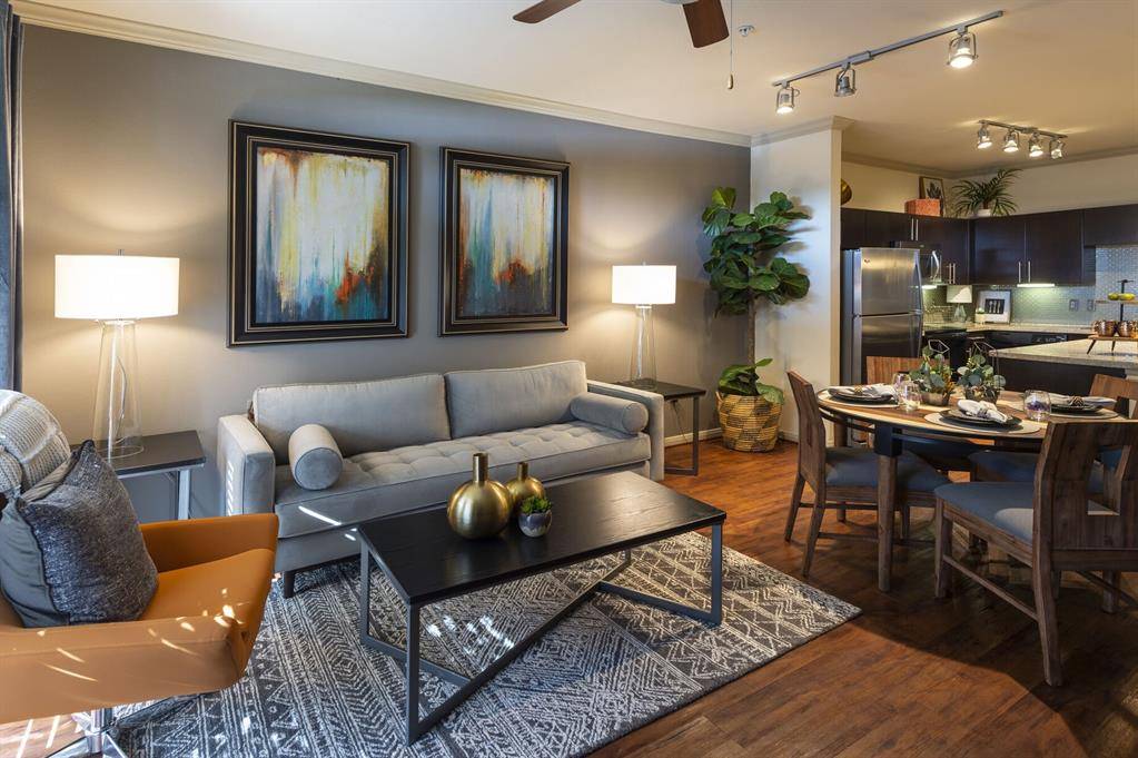 Houston, TX 77054,8877 Lakes At 610 DR #271
