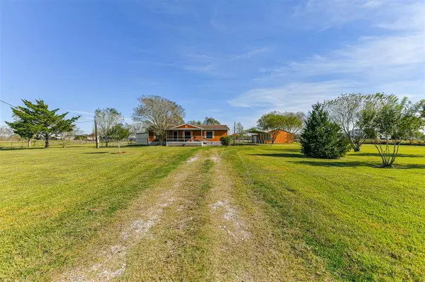 Alvin, TX 77511,13903 County Road 184