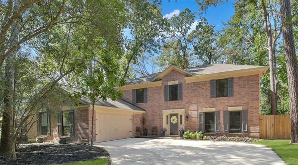 99 Breezy Point PL, The Woodlands, TX 77381