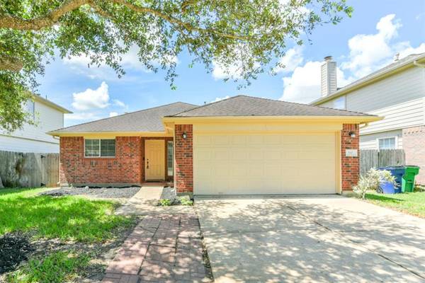 141 Rodeo DR, Manvel, TX 77578