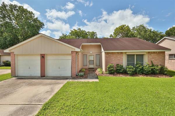 2795 Glen Haven DR, League City, TX 77573